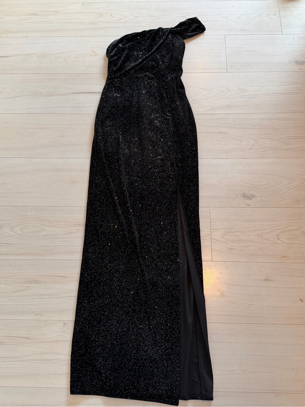DB Studio One-Shoulder Black Sparkle Evening Gown